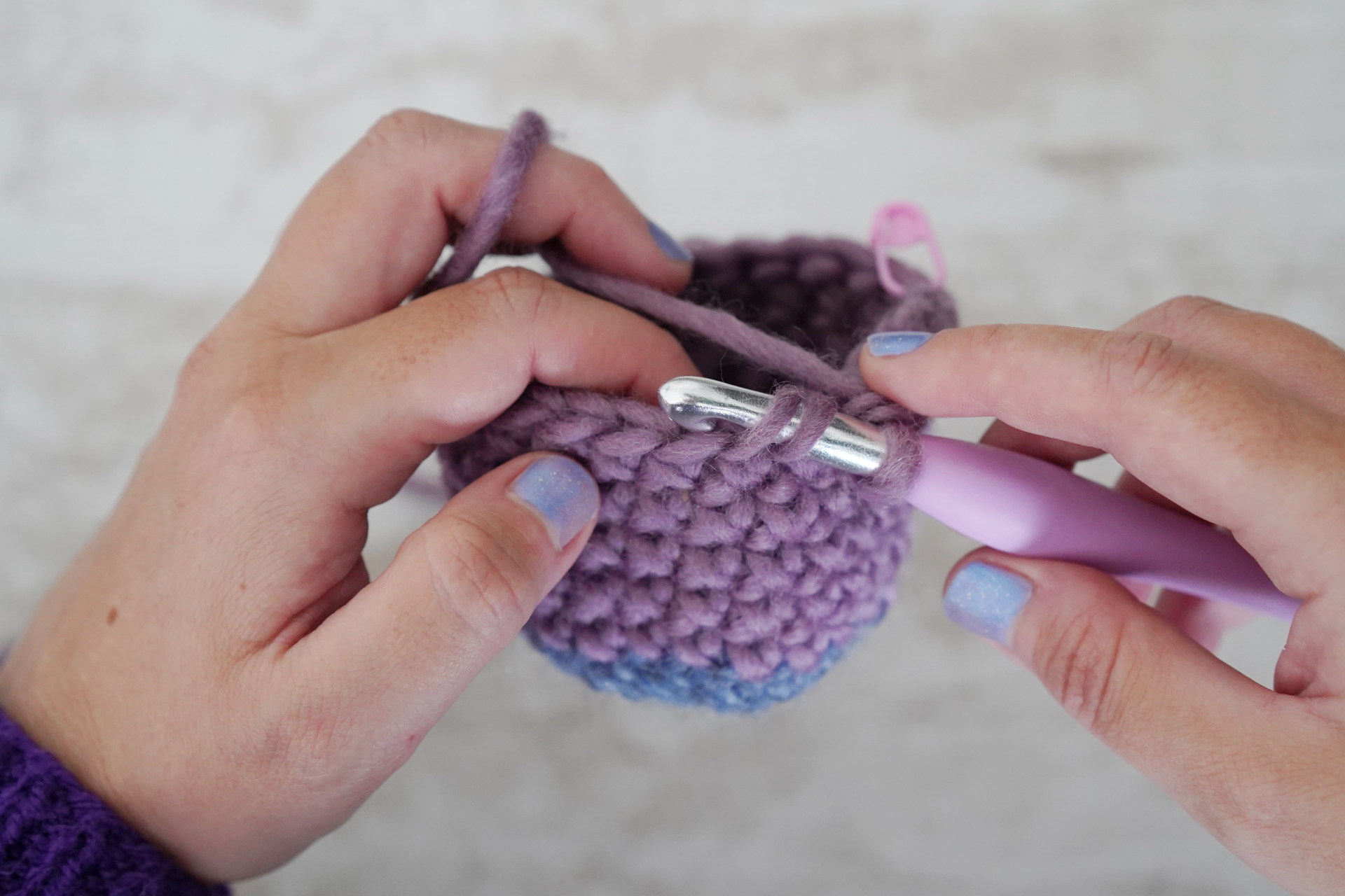 How to do an invisible decrease in crochet? The amigurumi guide - Pixel ...