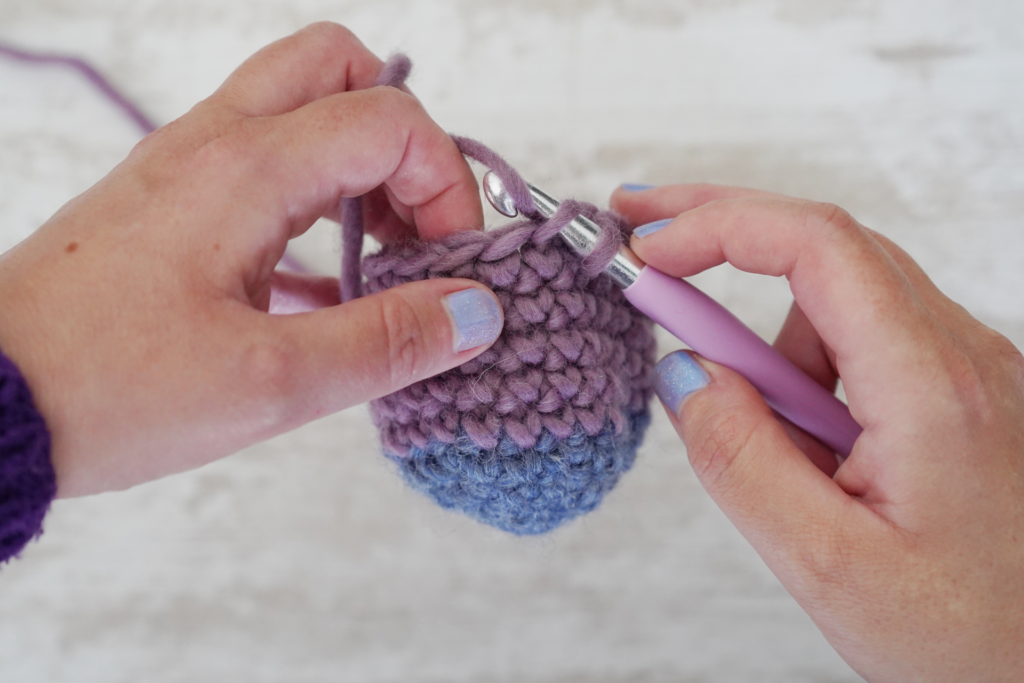 Comment faire une augmentation invisible au crochet ? Le guide amigurumi