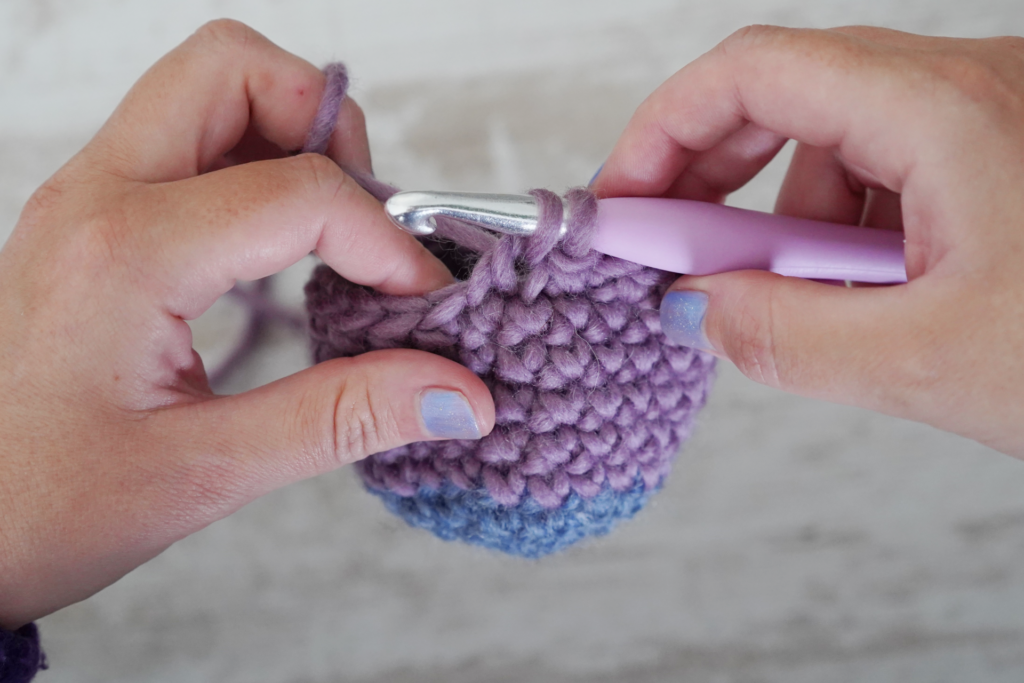 Comment faire une diminution invisible au crochet ? Le guide amigurumi