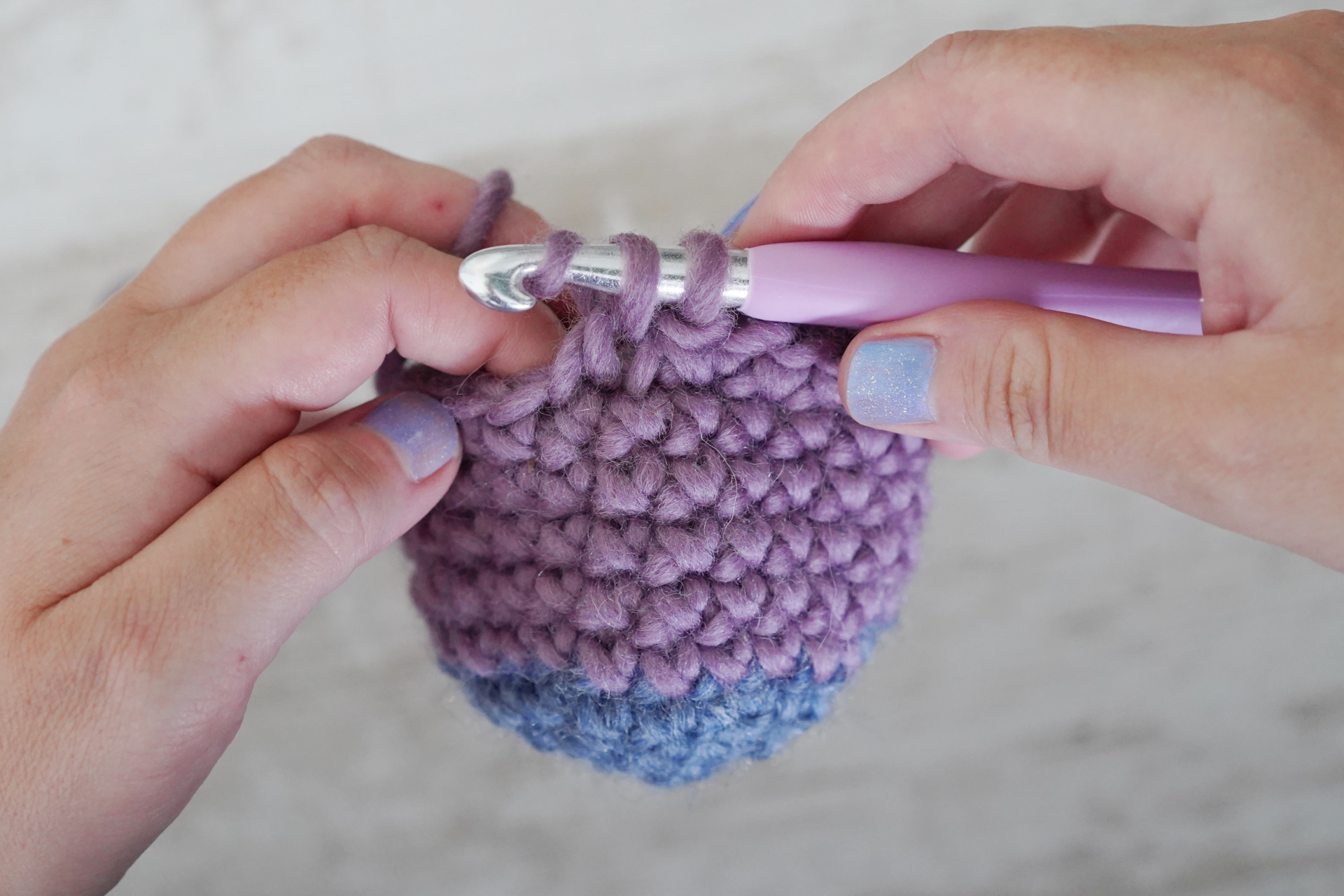 How to do an invisible decrease in crochet? The amigurumi guide - Pixel ...