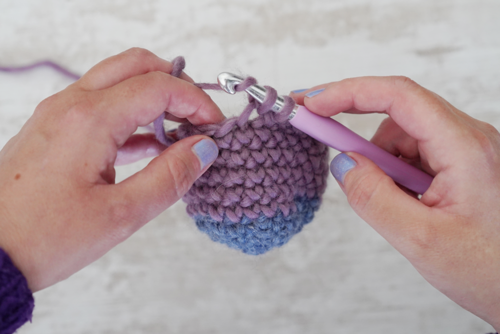 How to do an invisible increase in crochet? The amigurumi guide